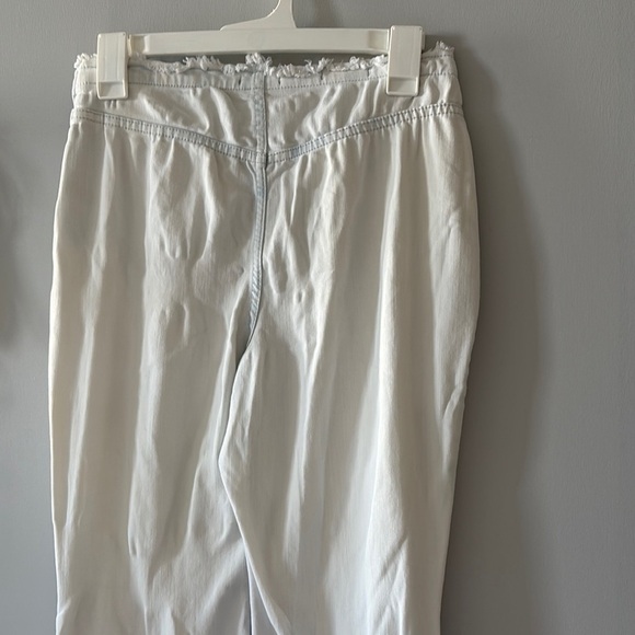 Wild Fable White wash Flare Wide Leg denim Jeans with ruched detail and side zip - Picture 8 of 8